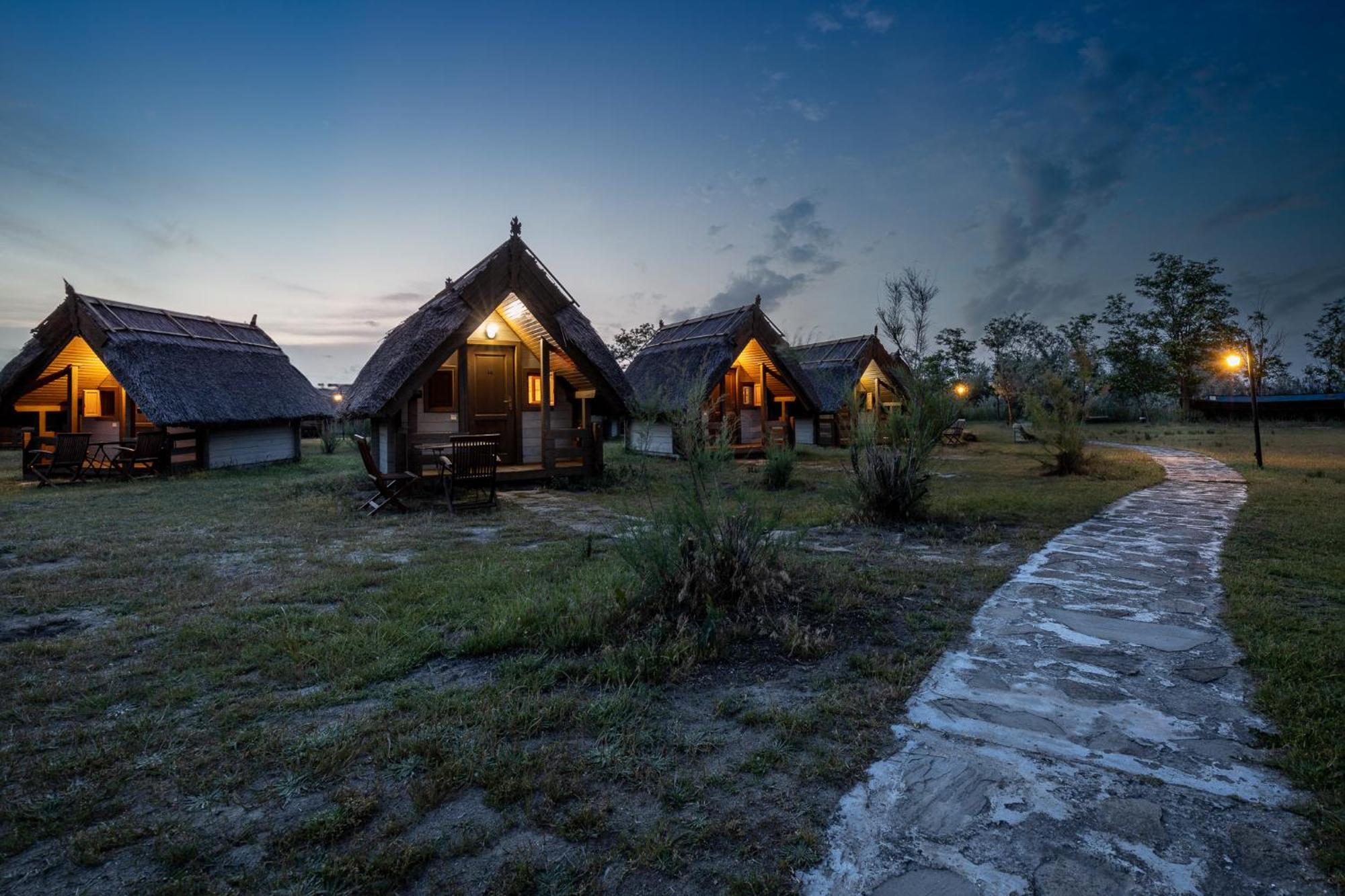 Dolphin Camping Sfantu Gheorghe  Exterior photo