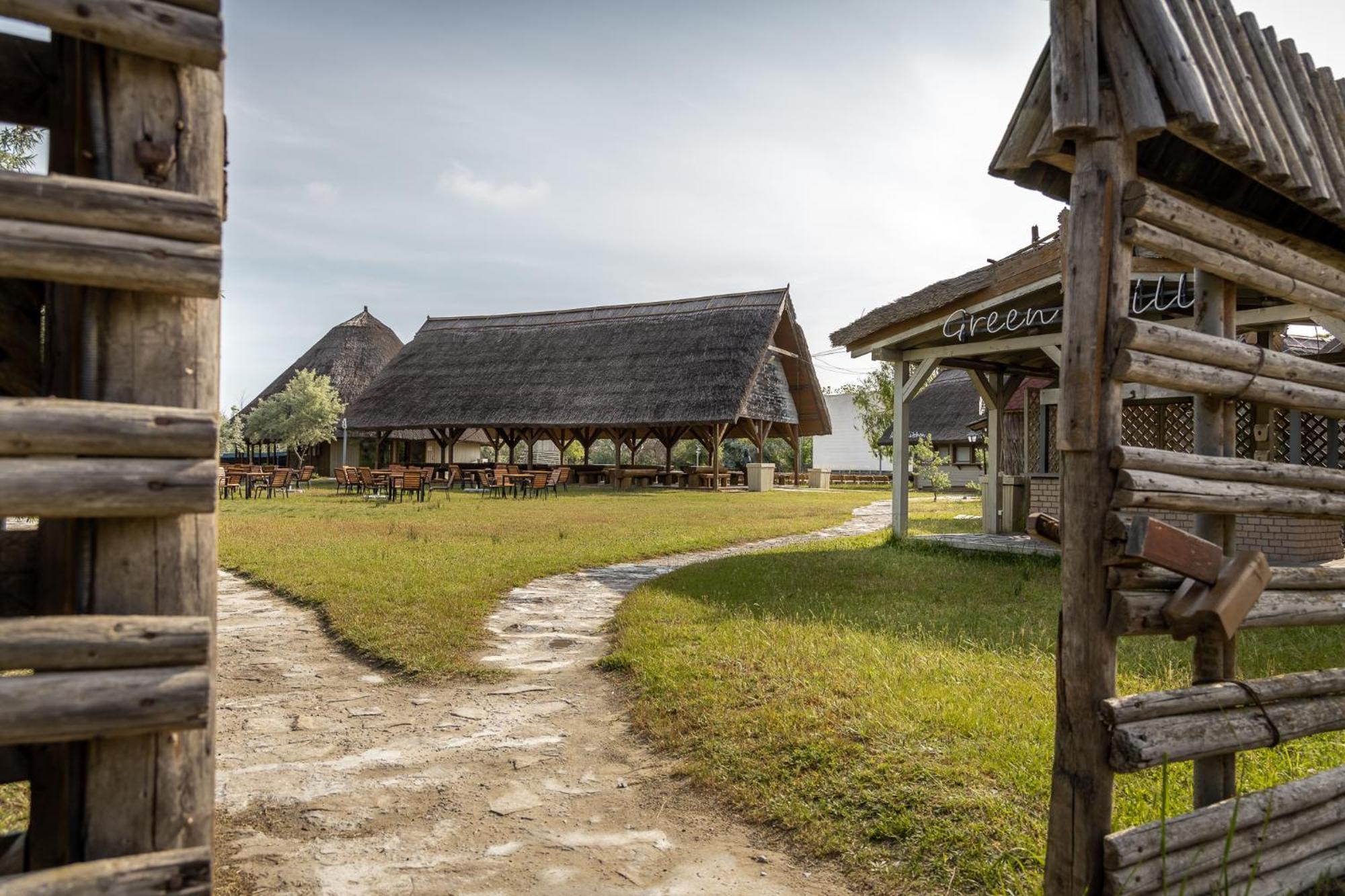 Dolphin Camping Sfantu Gheorghe  Exterior photo