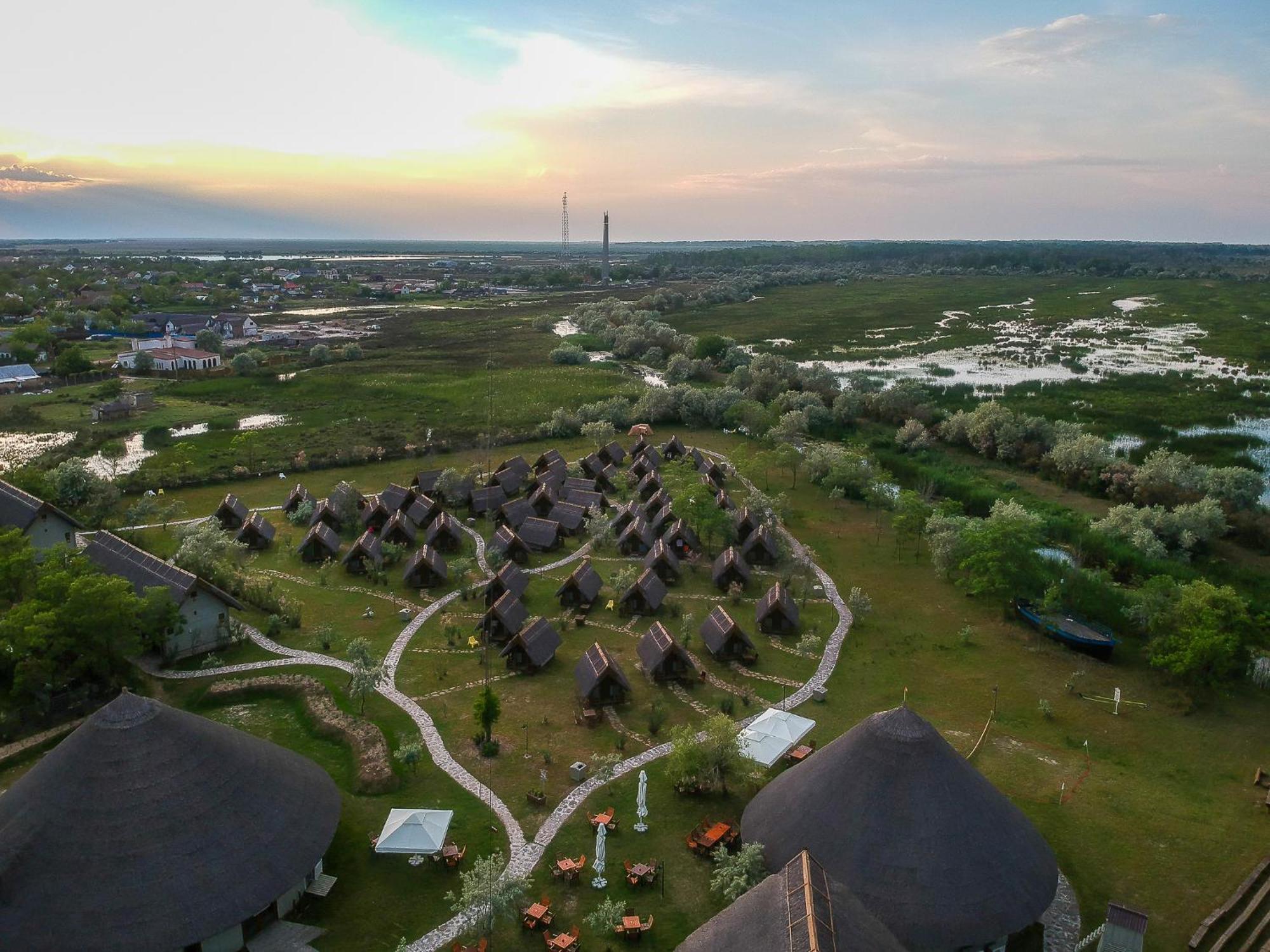 Dolphin Camping Sfantu Gheorghe  Exterior photo