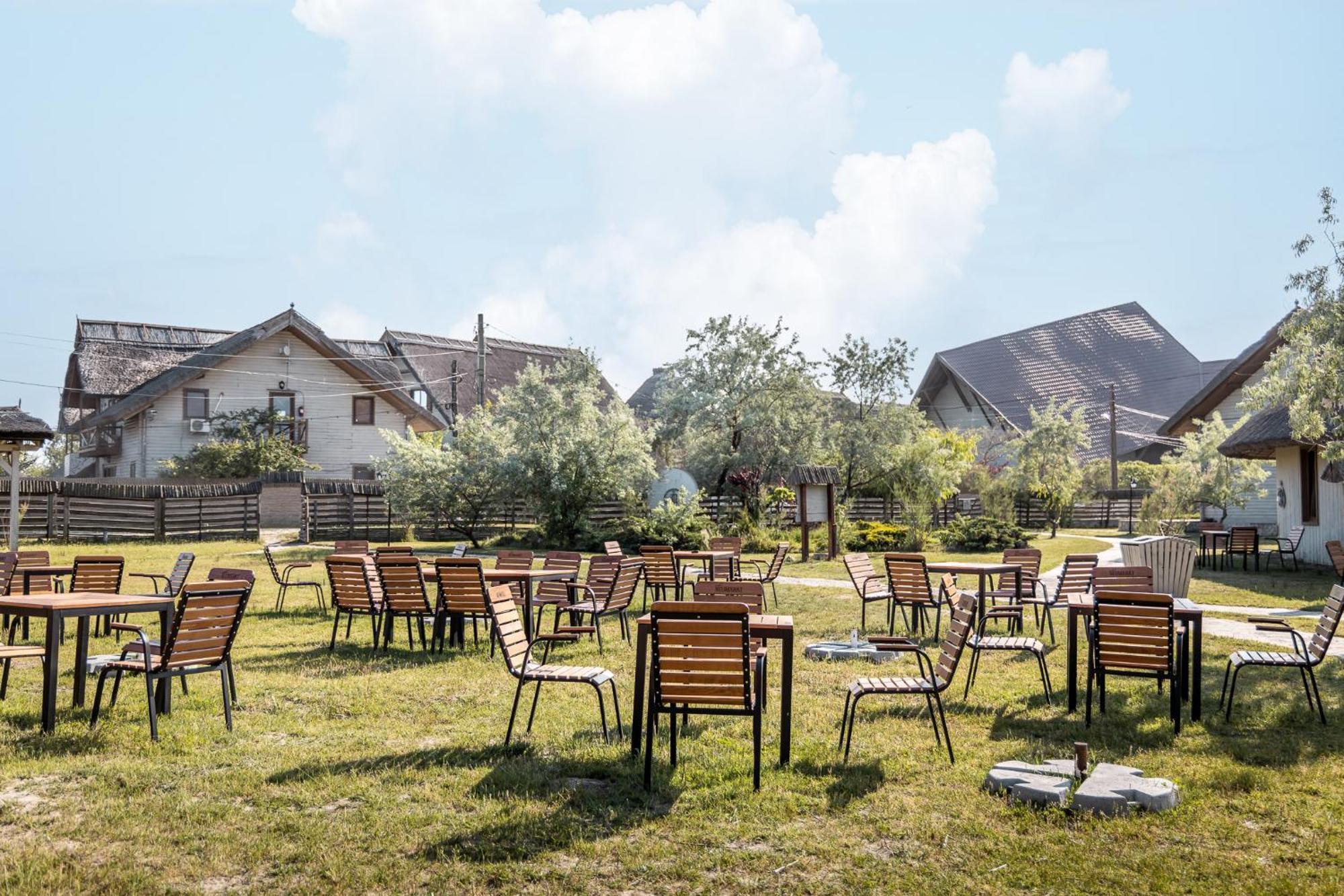 Dolphin Camping Sfantu Gheorghe  Exterior photo